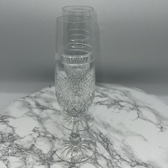 GALWAY CRYSTAL Champagne Flutes Claddagh Etched - Picture 2 of 6